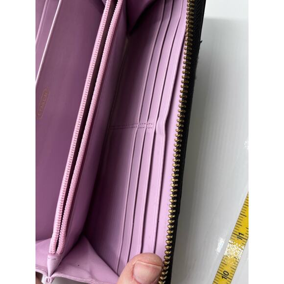 Coach Vintage Black Gold Tone Horse Carriage Patent Leather‎ Purple Lined Wallet - Picture 7 of 9